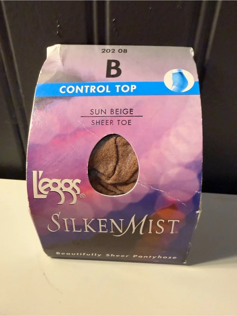 L'eggs SilkenMist & Sheer Comfort Control Top Pantyhose - Sun Beige & Suntan